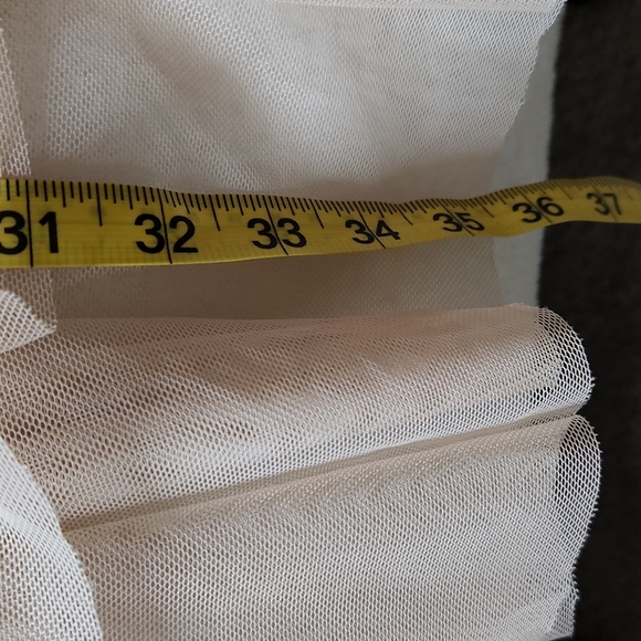 Peach  lace tulle lined  maxi skirt  size medium - Picture 11 of 11